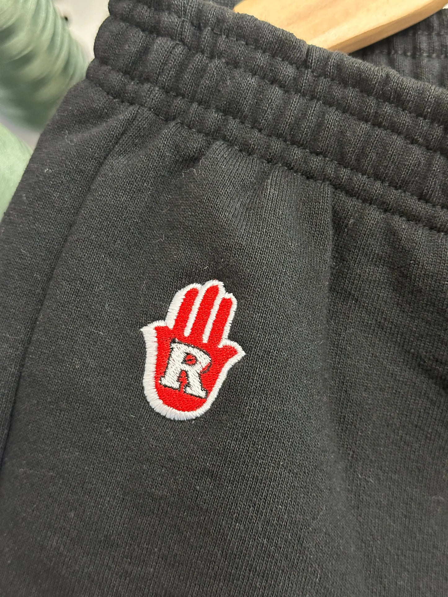 RUTGERS BLACK SHORTS - Hamsa Club