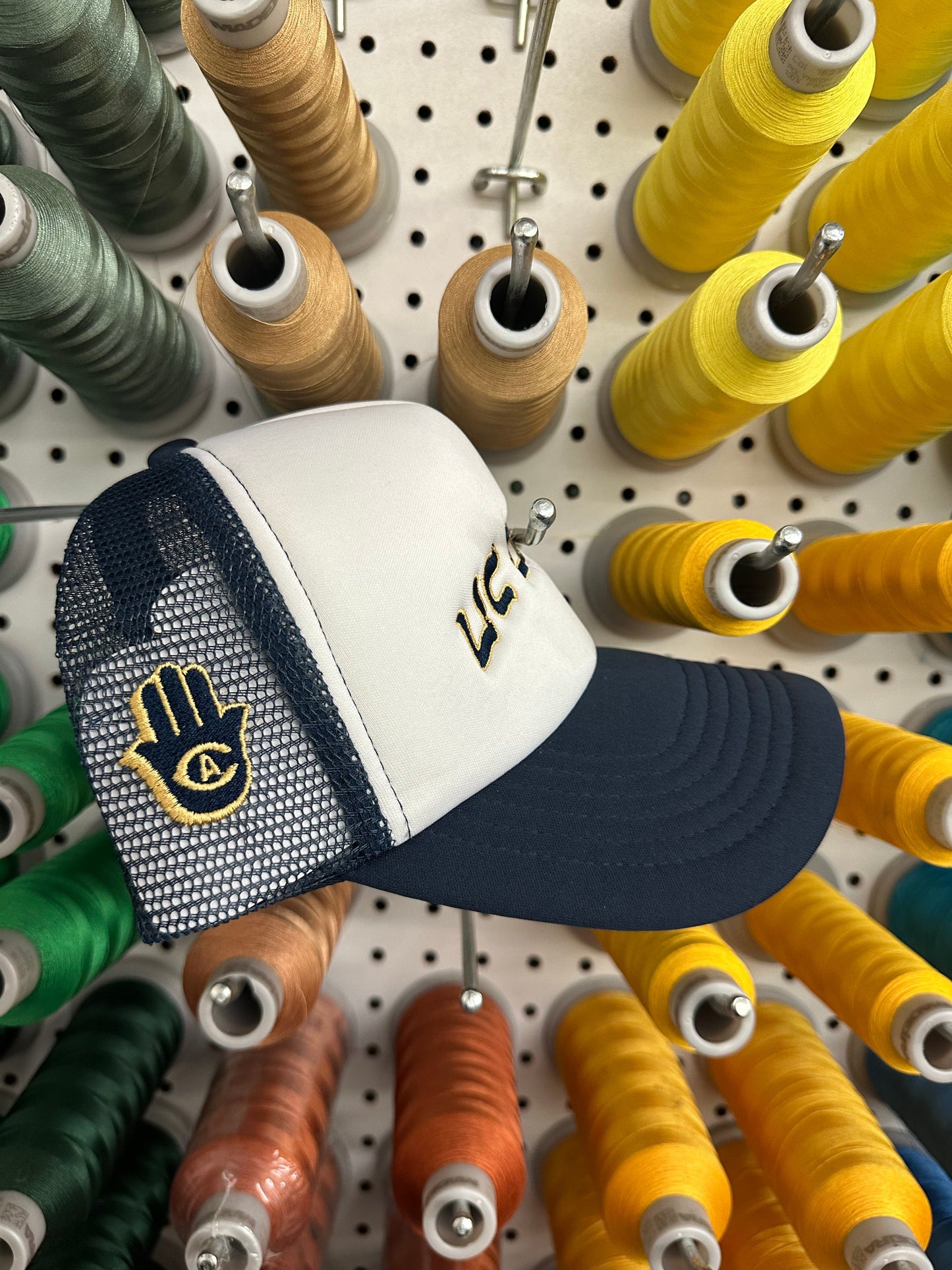 UC DAVIS TRUCKER HAT - Hamsa Club