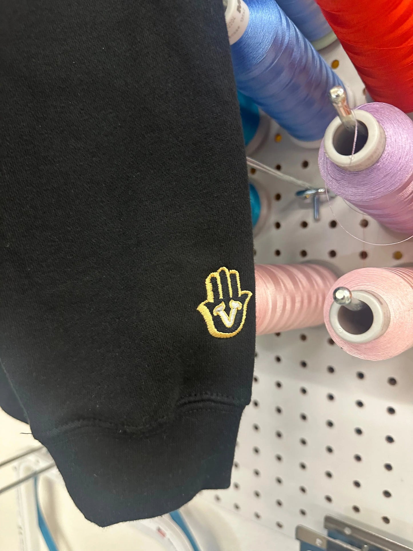 VANDERBILT CREWNECK - Hamsa Club