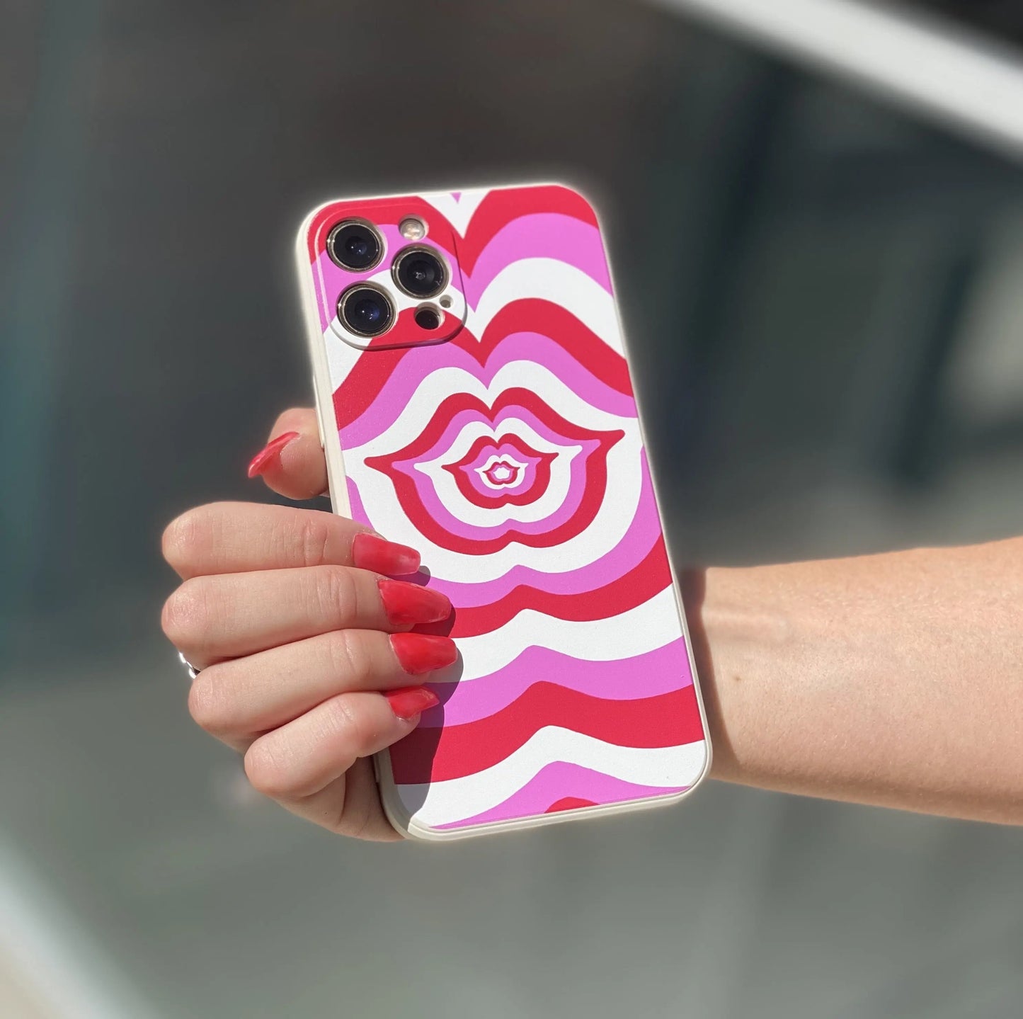 LIPS IPHONE CASE - Hamsa Club