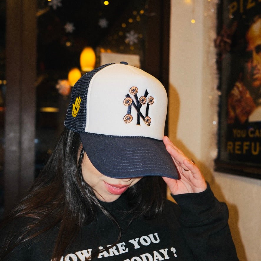 NY BAGEL TRUCKER - Hamsa Club