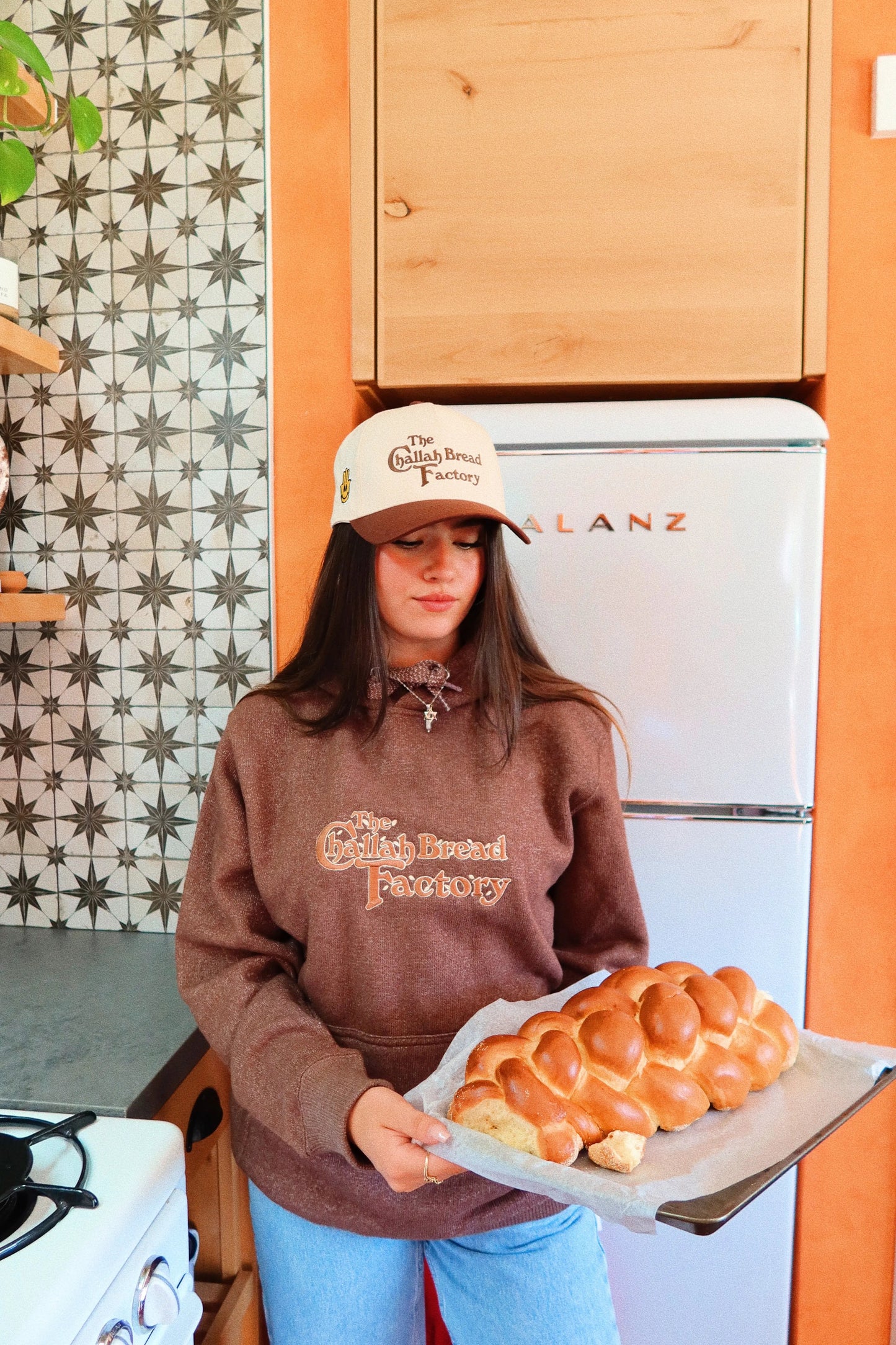 CHALLAH BREAD FACTORY HAT - Hamsa Club