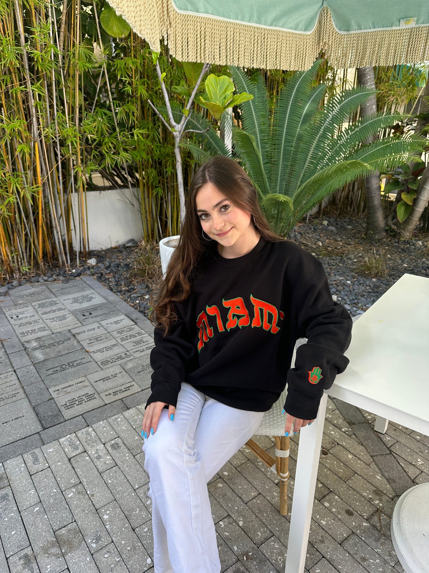 MIAMI CREWNECK - Hamsa Club