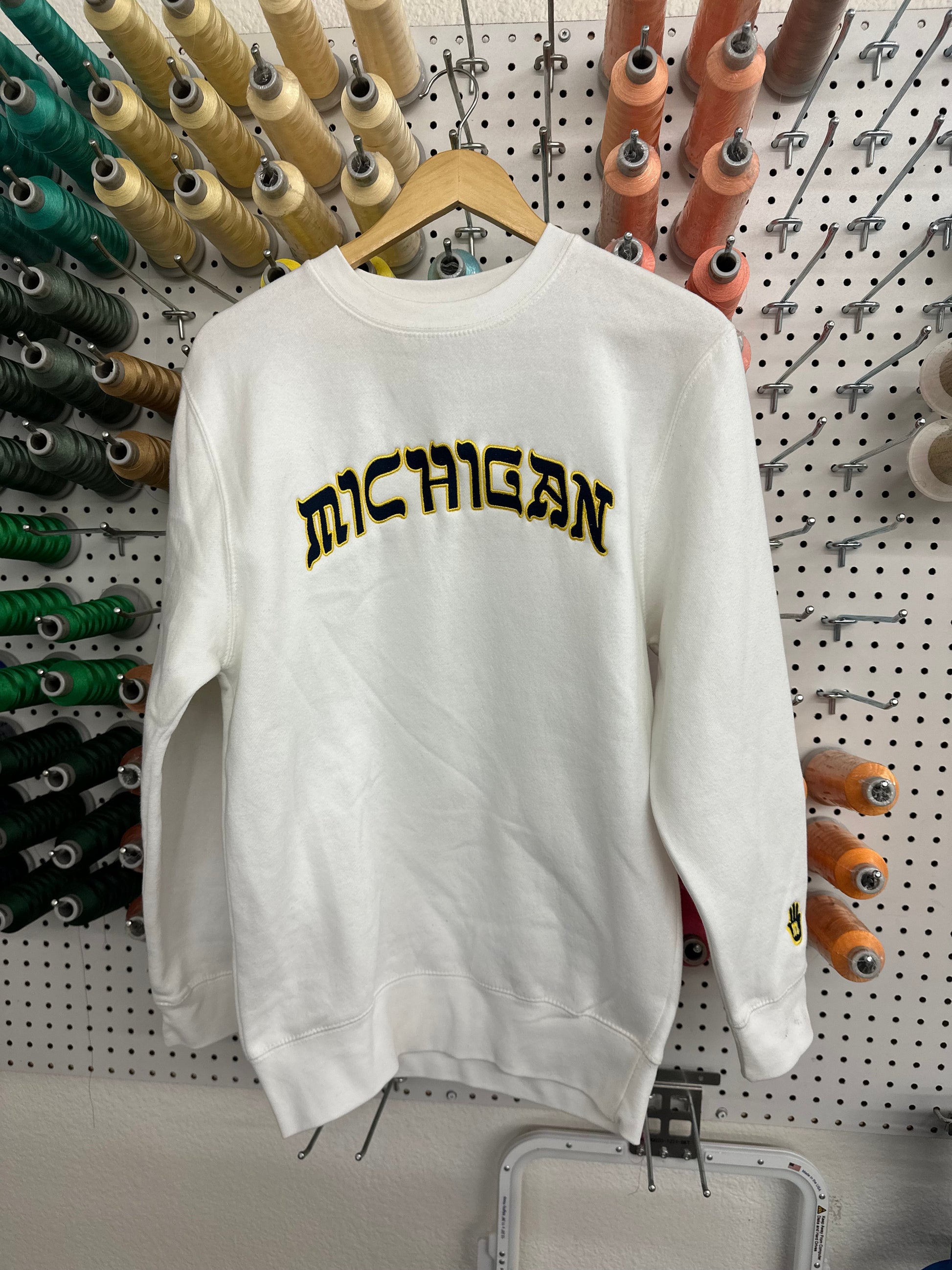 MICHIGAN CREWNECK WHITE - Hamsa Club