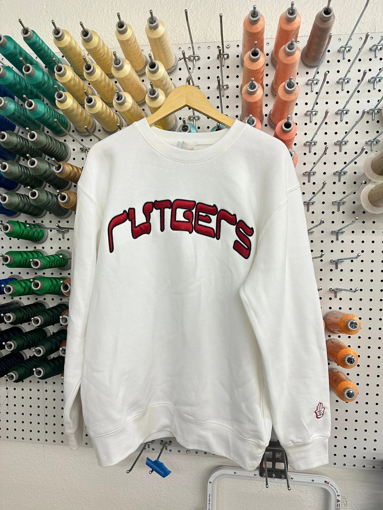 RUTGERS CREWNECK (WHITE) - Hamsa Club